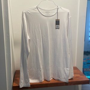 NOBULL MEN'S LIGHTWEIGHT LONG SLEEVE TEE